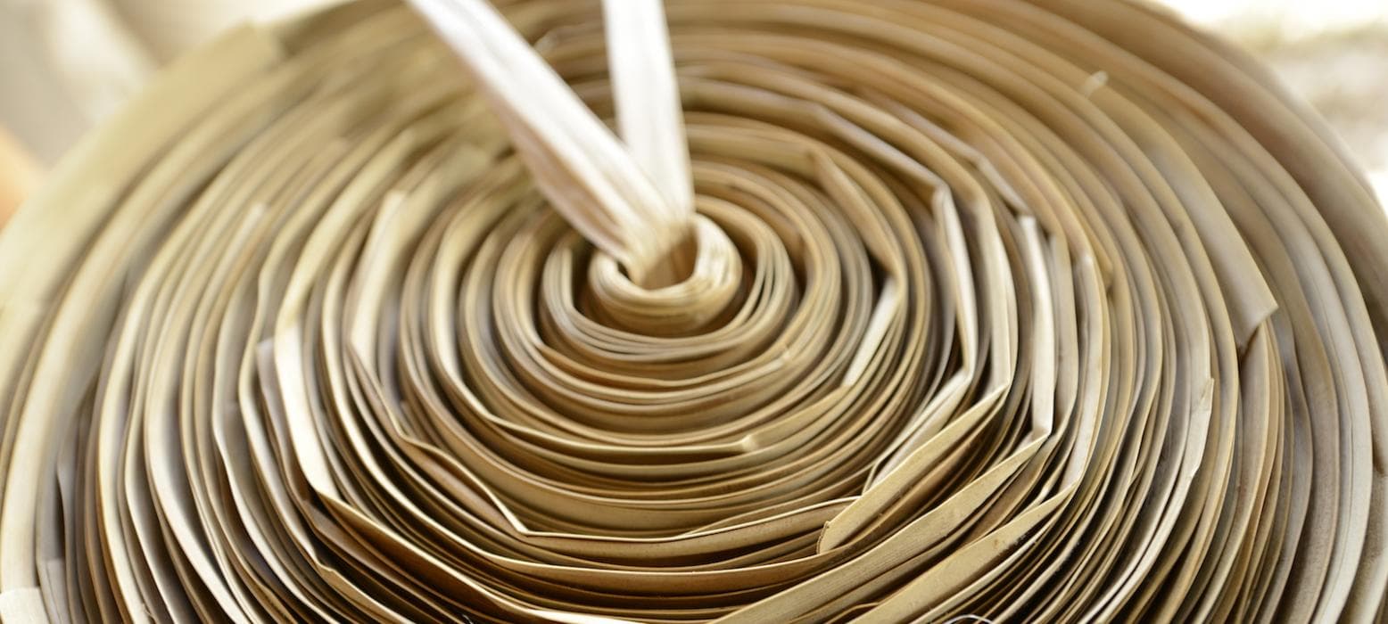 a roll of pandanus fiber